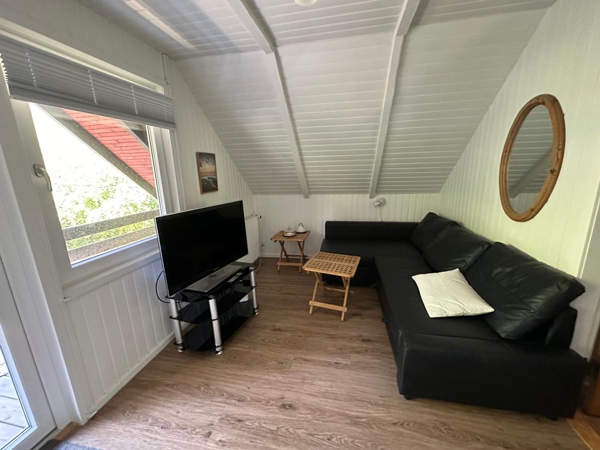 Large Room With Balcony At The Edge Of The Forest Lokken Bagian luar foto