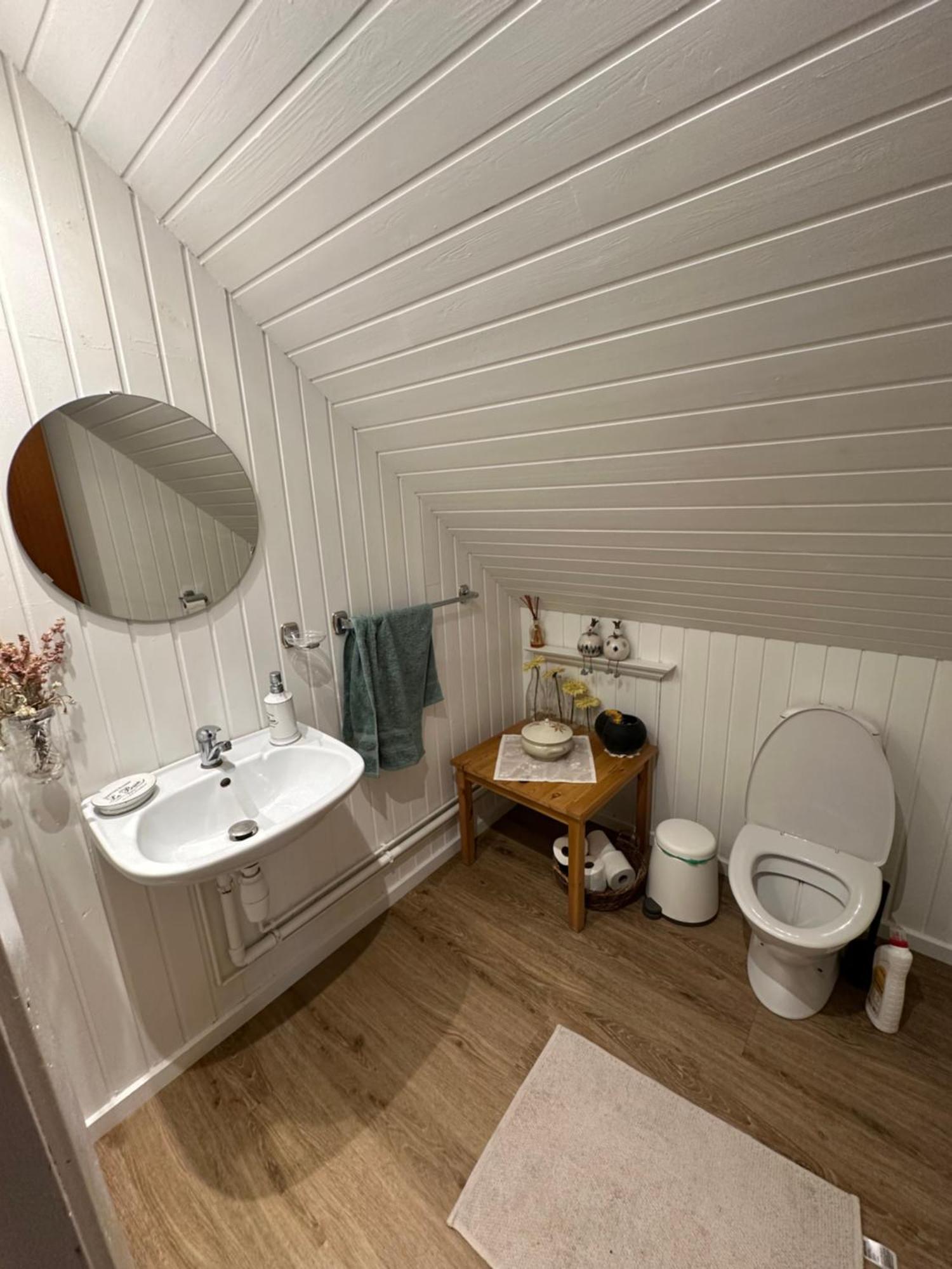Large Room With Balcony At The Edge Of The Forest Lokken Ruang foto